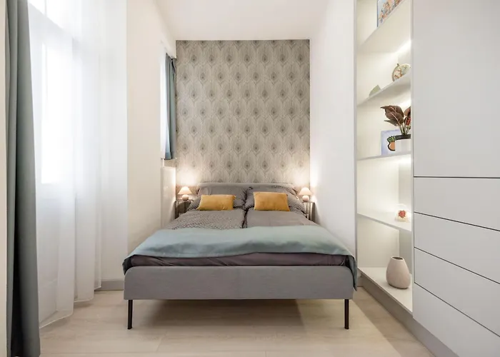 Elegant Two-Bedroom Apartment In The Centre