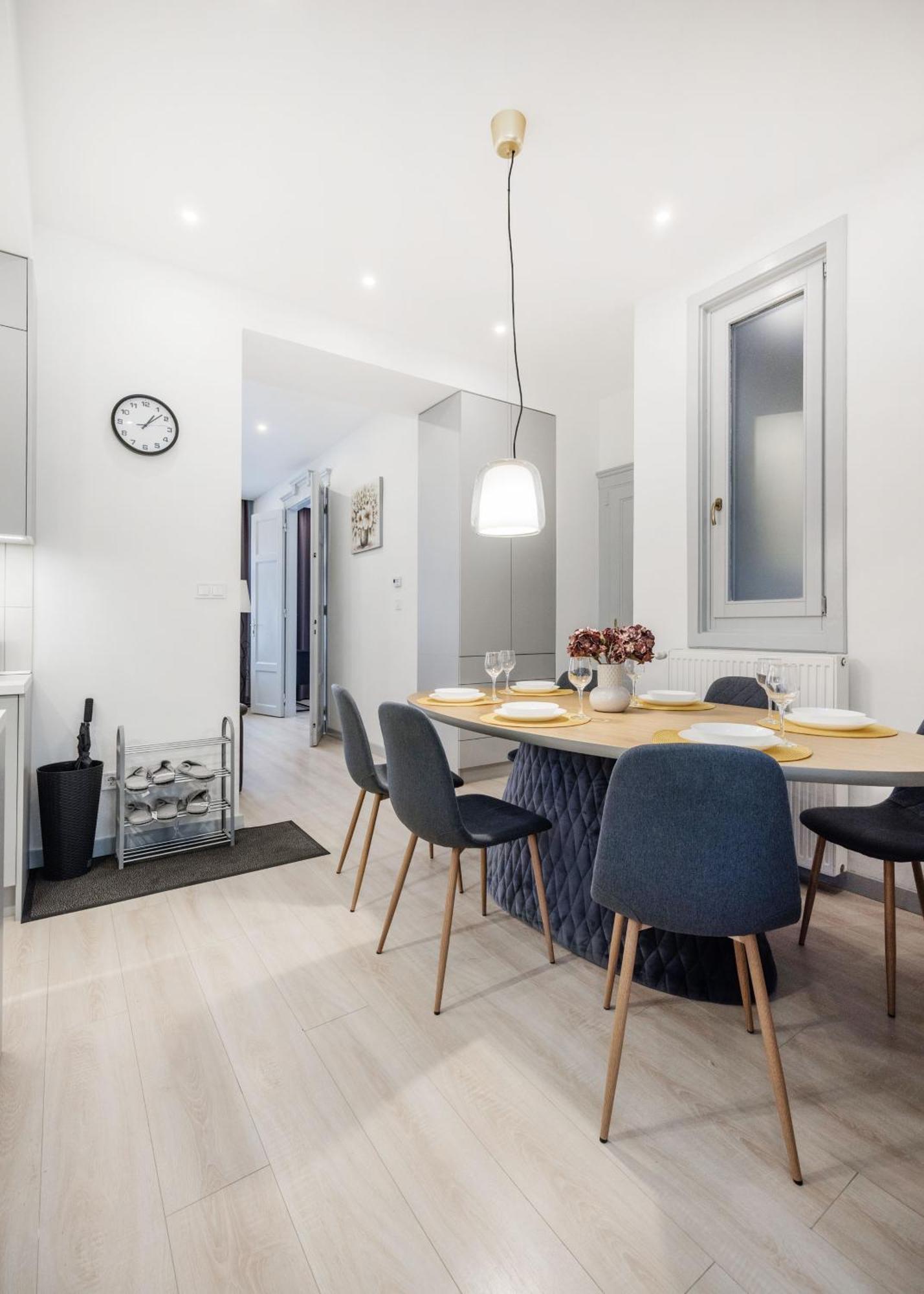 Elegant Two-bedroom In The Centre Appartement *