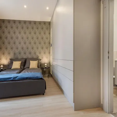 Elegant Two-Bedroom Apartment In The Centre Budapest Exterior photo