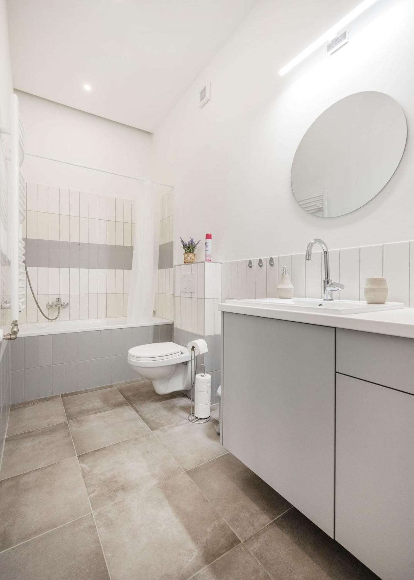 Elegant Two-bedroom In The Centre * Budapest